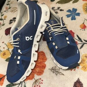On Cloud Womens 8.5 Blue Denim/White Sneaker Lace Up Running Shoes EUC